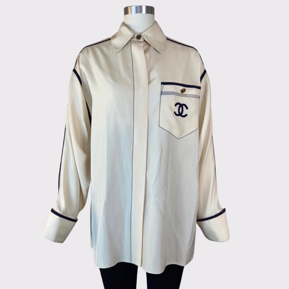 CHANEL Cream and Black Women's Top